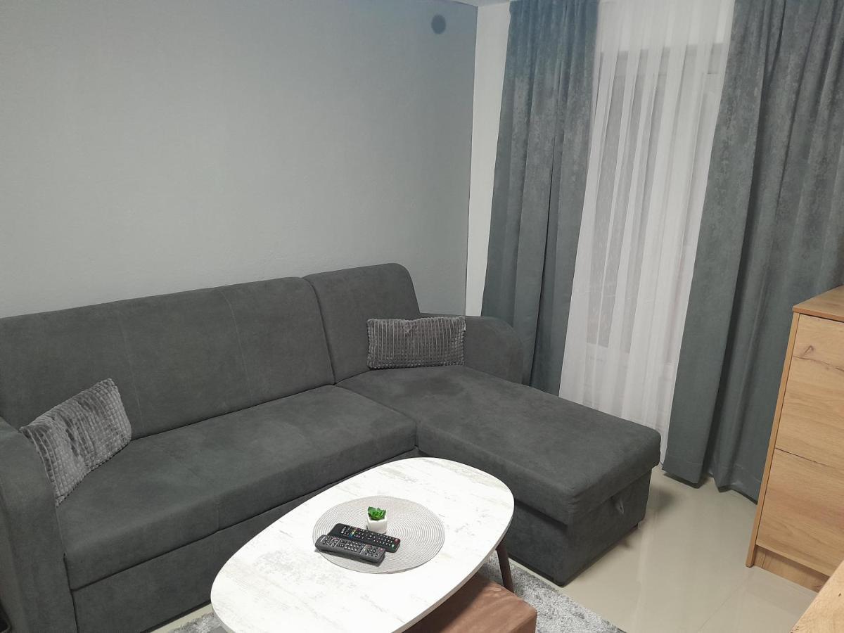 Apartmani Bet Gradacac 1 Maj Broj 24 Exterior photo
